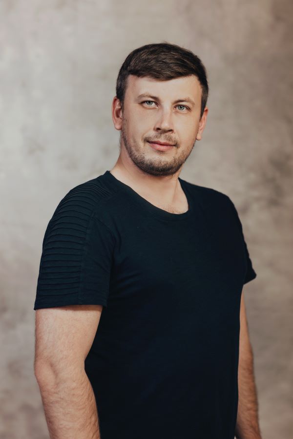 Уткин Антон Николаевич.